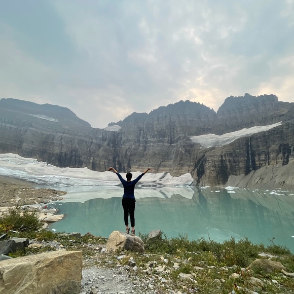 Meet your Posher, Isell - Picture 1 of 1